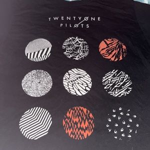 Twenty one pilots t shirt